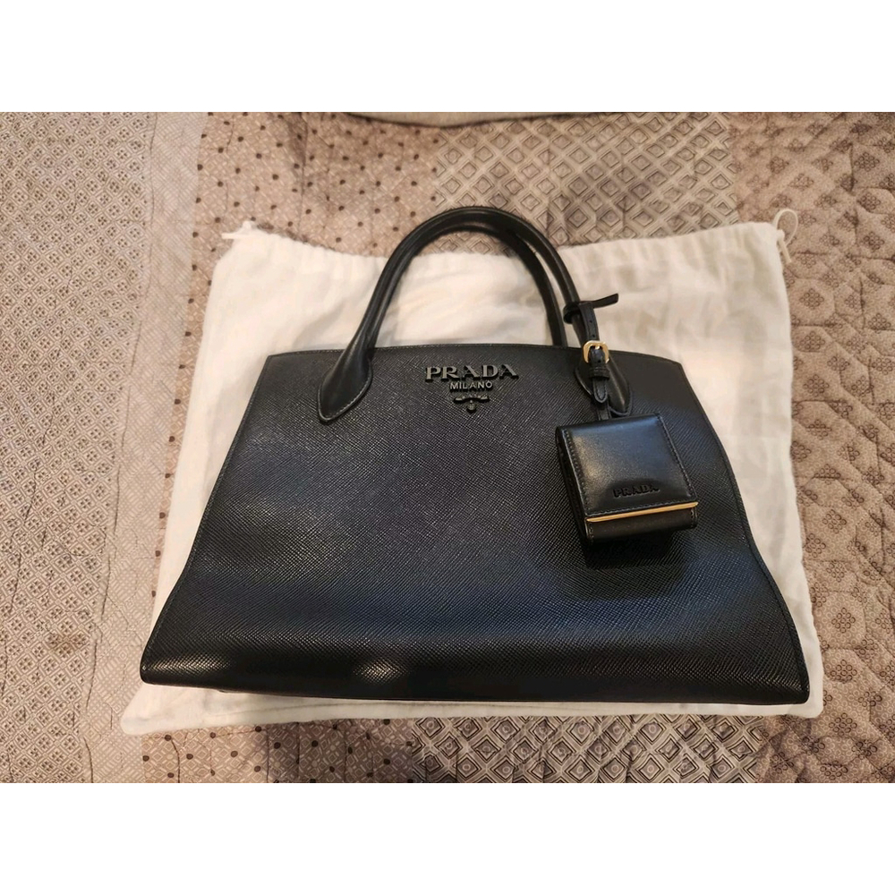 Prada Saffiano Black Monochrome Tote W/ Shoulder Strap - Excellent Condition - Picture 5 of 16